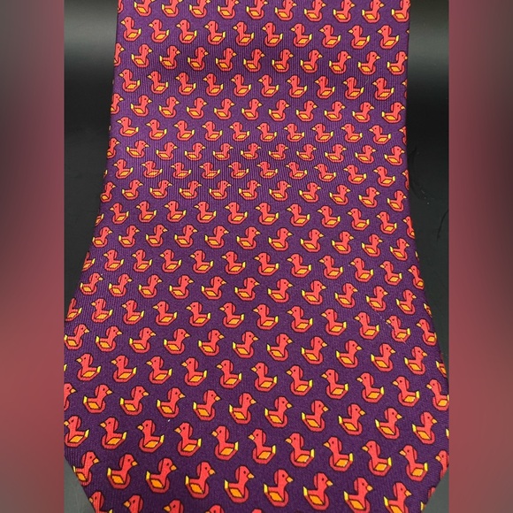 Salvatore Ferragamo- Purple and Red Ducky Patterned Men's Silk Tie, Made in USA - Picture 2 of 7